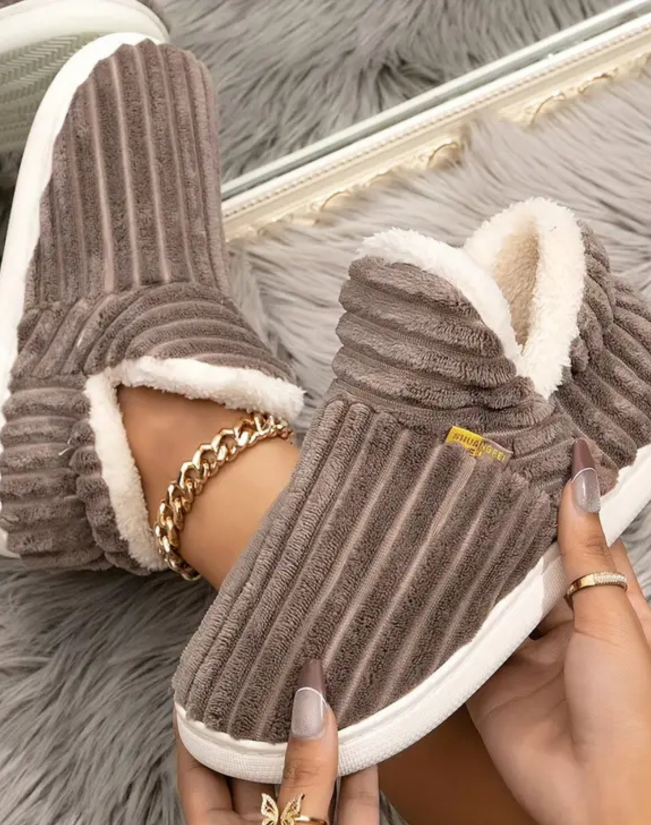 - Women Slippers -